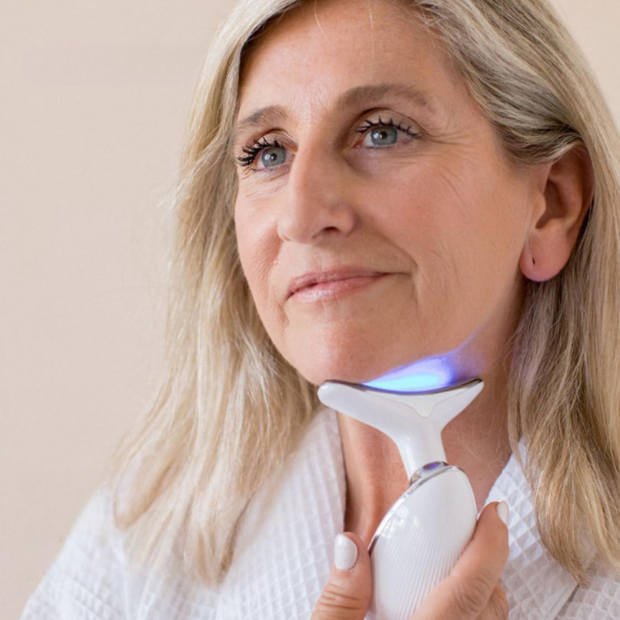 Cabecera de la reseña del dispositivo MASDERM Neck Rejuvenation Device